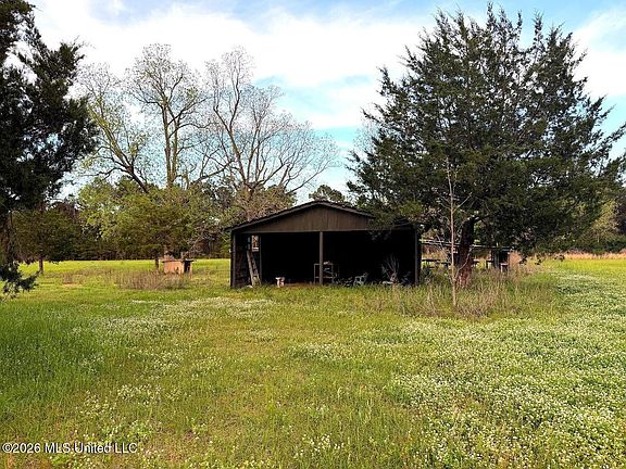 3rd image of 30 Acres Hwy #13