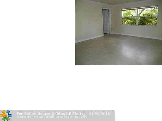 3rd image of 1118 NE 16th Pl APT 3