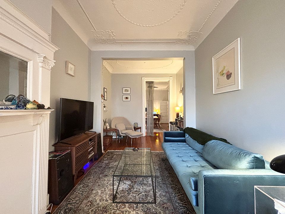 1st image of 3023 Saint Paul St APT 1