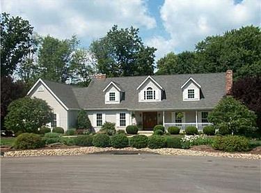 1st image of 132 Franklin Oaks Dr