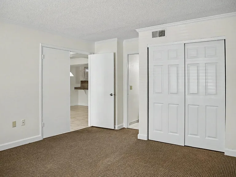 Unit Photo