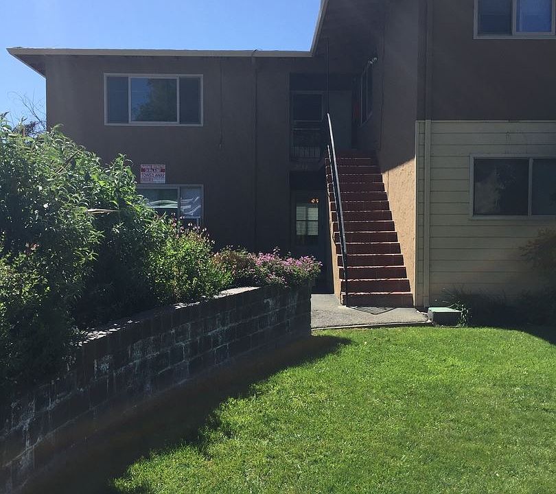 1st image of 2132 Randolph Dr APT 06