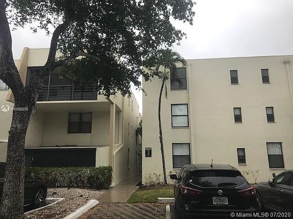 5th image of 20200 W Country Club Dr Penthouse 2