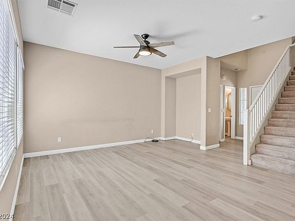 3rd image of 6345 Blushing Willow St