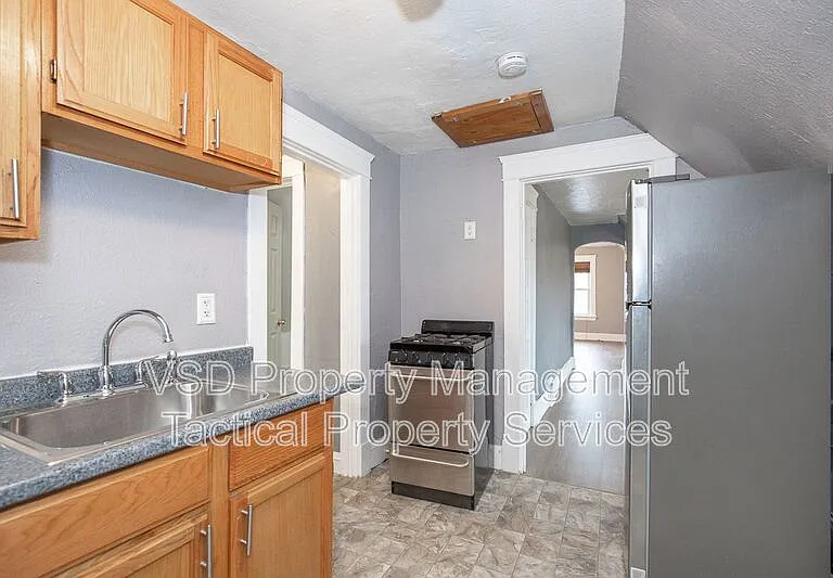 12339 Chesterfield Ave #3 — Photo 11