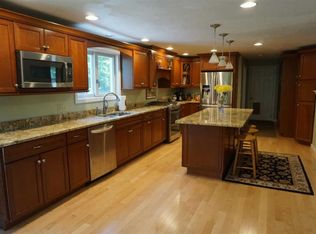 36 W Hill Rd, Brookline, NH 03033