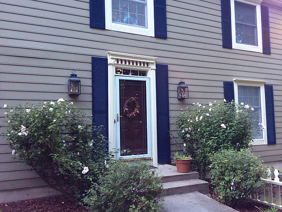 2nd image of 8148 W 98th Ter