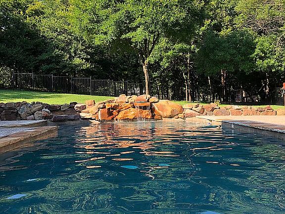 3rd image of 4321 Coldwater Creek Ln