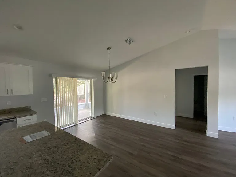 9205 N Elkcam Blvd — Photo 10