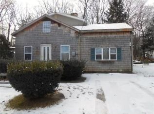 105 Waterman Lake Dr, Glocester, RI 02814