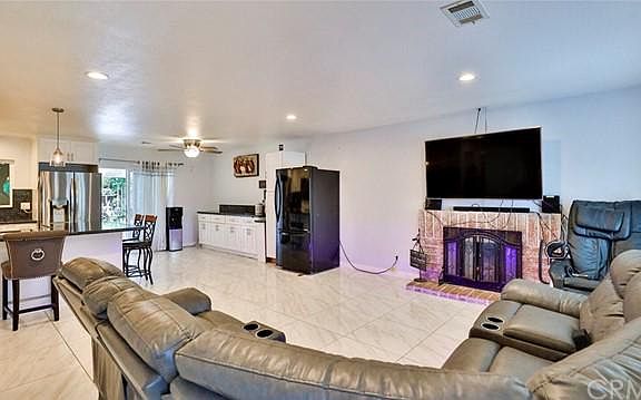 4th image of 2537 S Castle Harbour Ave