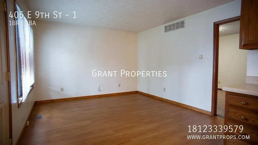 Grant Corner — Photo 4