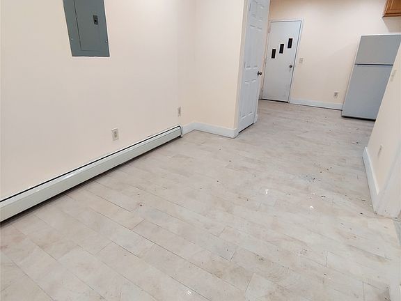 5th image of 11 Avenue A #1