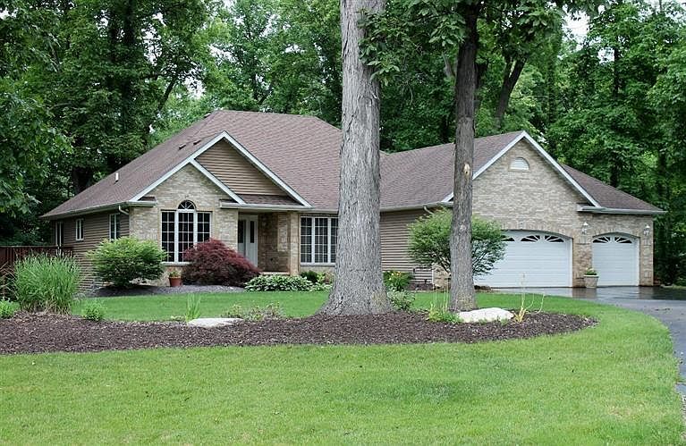 1st image of 919 Beechwood Dr