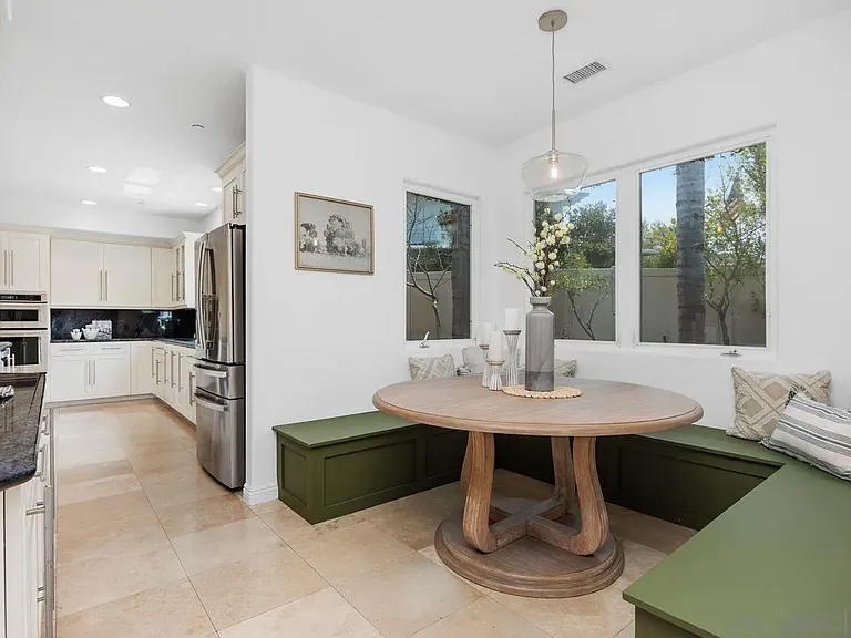 182 Andrew Ave — Photo 12