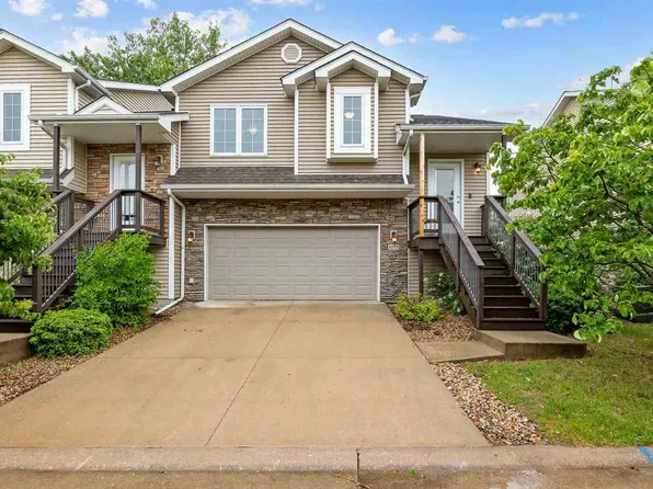 1075 Twilight Dr, North Liberty, IA 52317