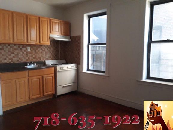 5th image of 1526 Beach Ave