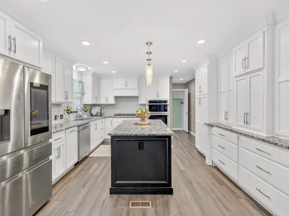 108 Belmar Cir, Manchester, TN 37355