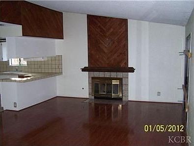 4th image of 1382 Stanford Pl