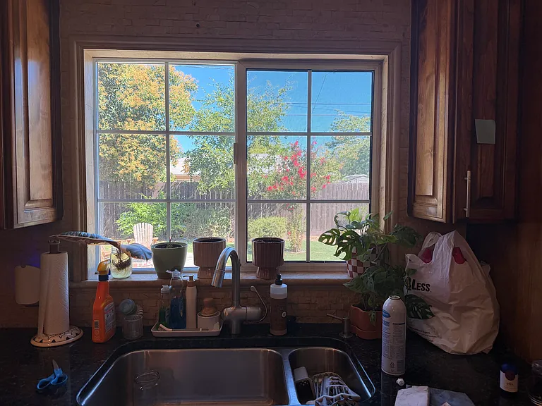 87 W Churchill St — Photo 4