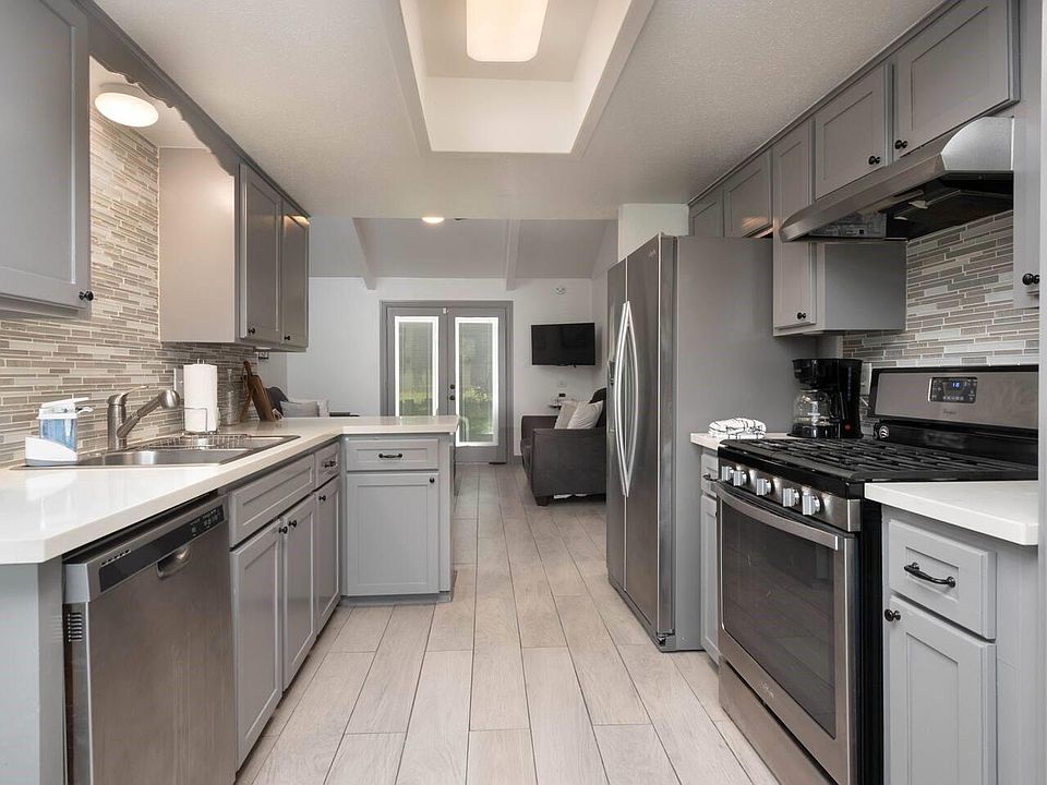 1st image of 2155 Twinbrooke Dr