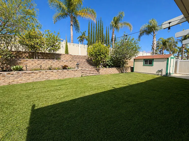 8685 Orchard Park Dr — Photo 20