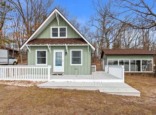 W7041 Oakwood Dr, Wautoma, WI 54982