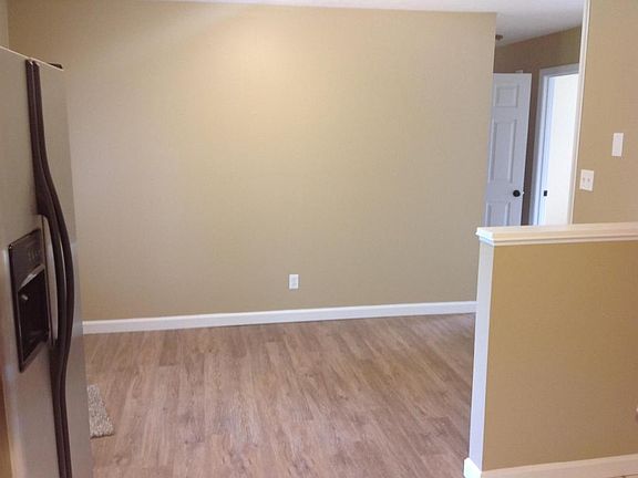 4th image of 4624 Harrell Ln
