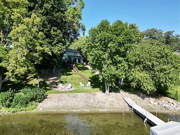 3rd image of 5641 Highway 71 NE