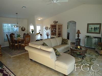 5th image of 4820 SW 24th Ave