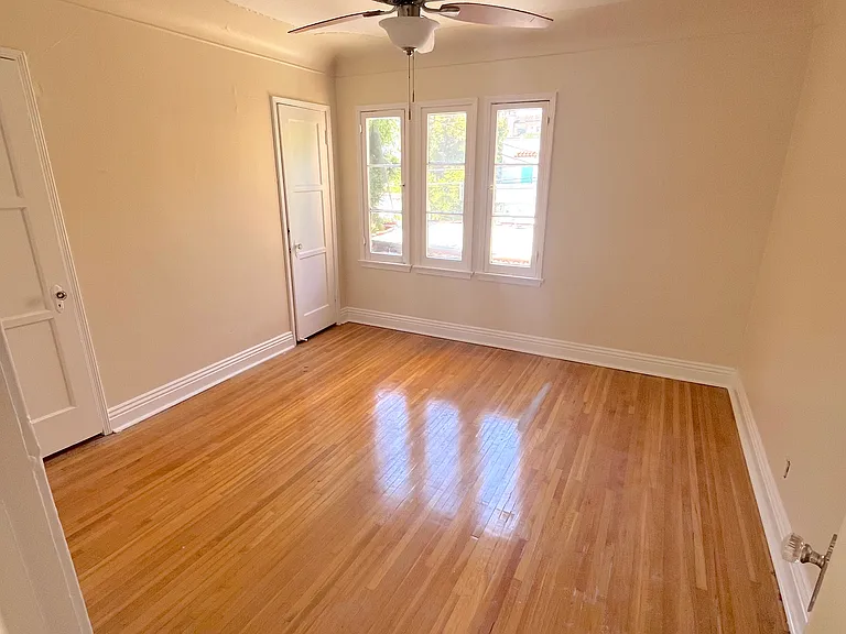 223 S Gale Dr #1/2 — Photo 31