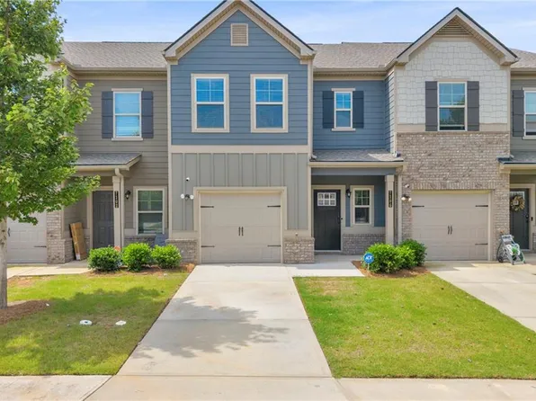 7106 Chara Ln, Atlanta, GA 30331