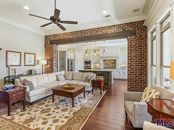 4th image of 37315 Cypress Hollow Ave
