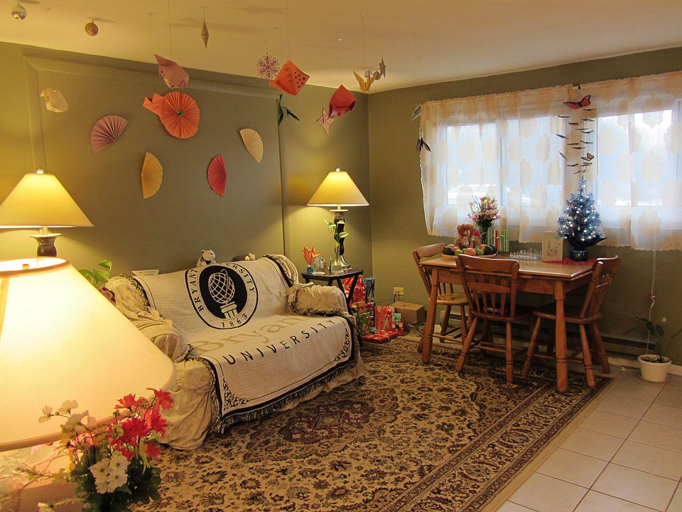 living room one, 2nd corner
