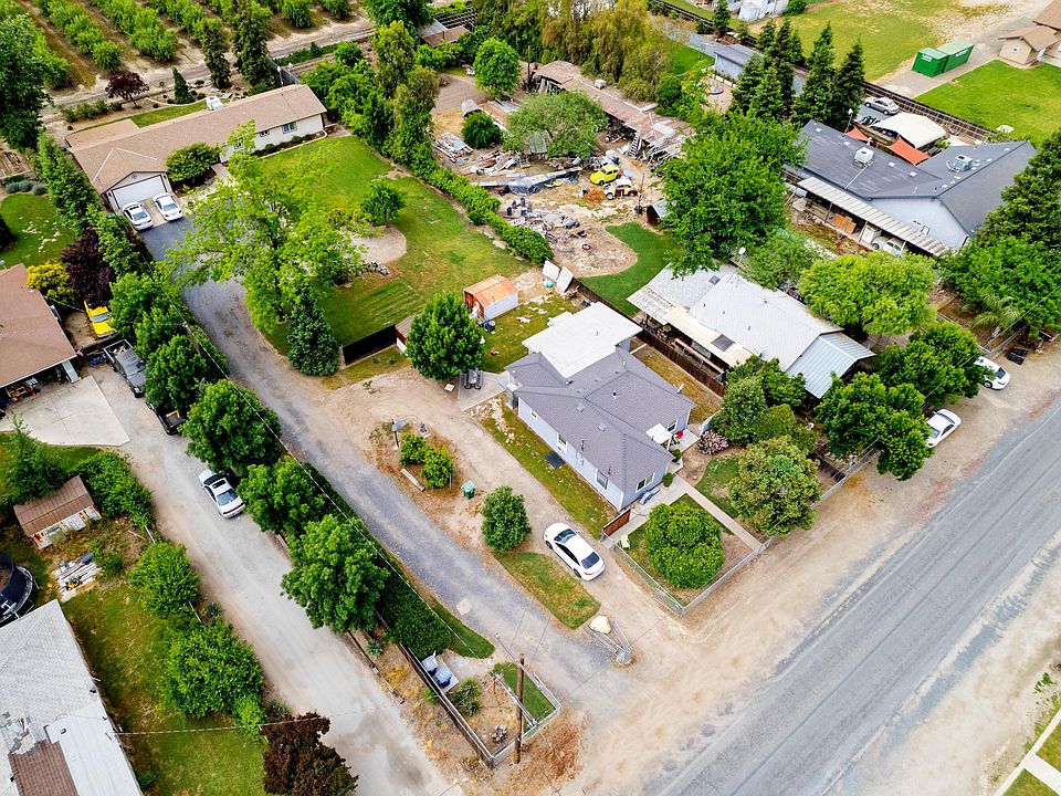 1st image of 14863 Water Avenue
