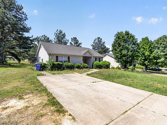 2nd image of 1833 Tamara Way