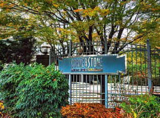 13383 108th Ave #2005, Surrey, BC V3T5T6