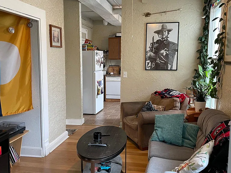 1515 N Cass St #5 — Photo 3