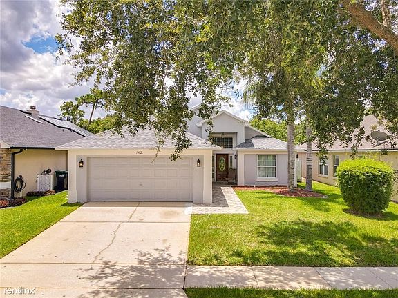 3rd image of 7902R Oakstone Ct