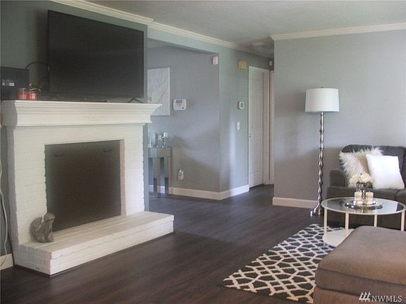 4th image of 2825 I St SE