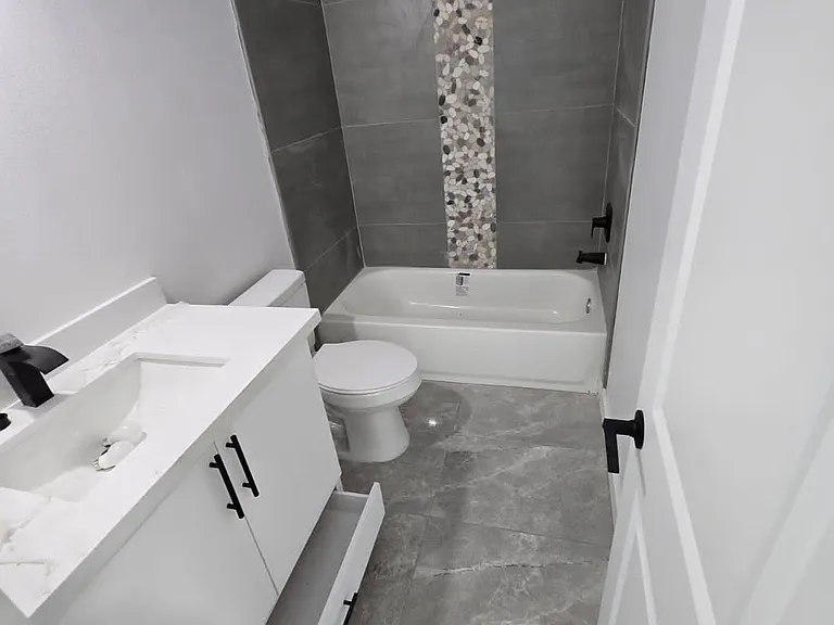 412 Gastel Cir #2 — Photo 3