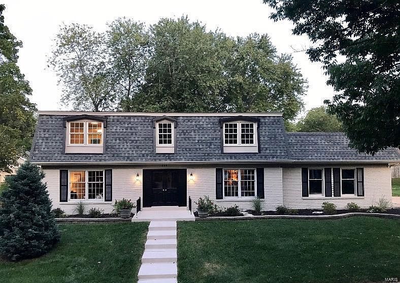 1st image of 546 Rolling Glen Ln