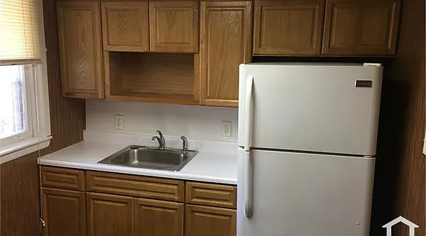 1373 Anchor St — Photo 13