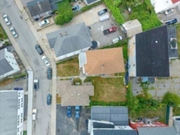 2nd image of 283 5th St