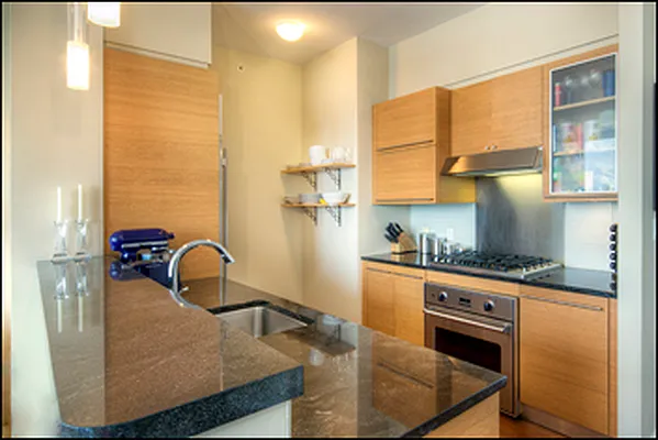 Rented by Brown Harris Stevens | media 20