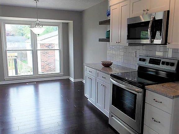 2nd image of 2807 Summerfield Dr