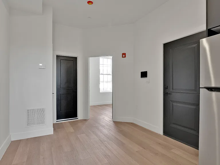 3138 N Broad St #2 — Photo 2