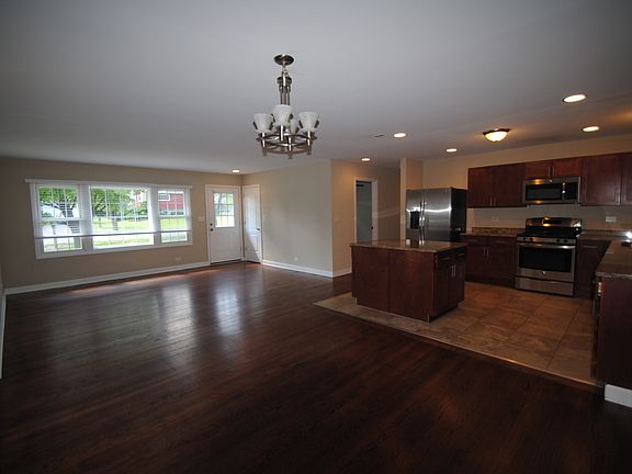2nd image of 2N439 Diane Ave
