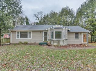 1207 Woodmont Dr, Johnson City, TN 37601