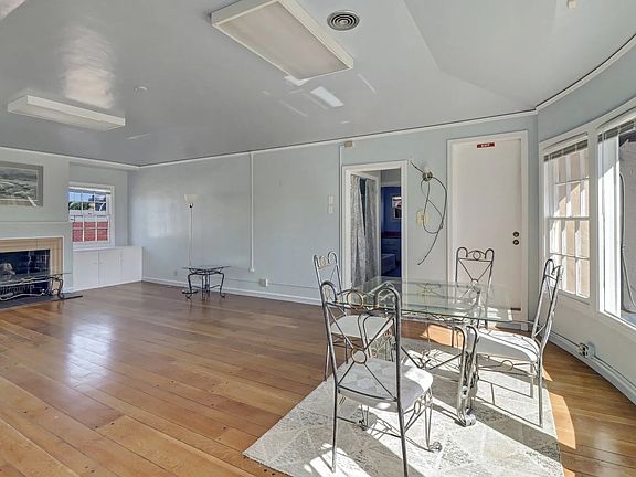 4th image of 250 26th St